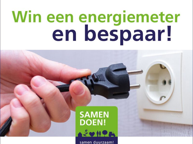 Afbeelding van een stekker en een stopcontact met de tekst Win een energiemeter en bespaar